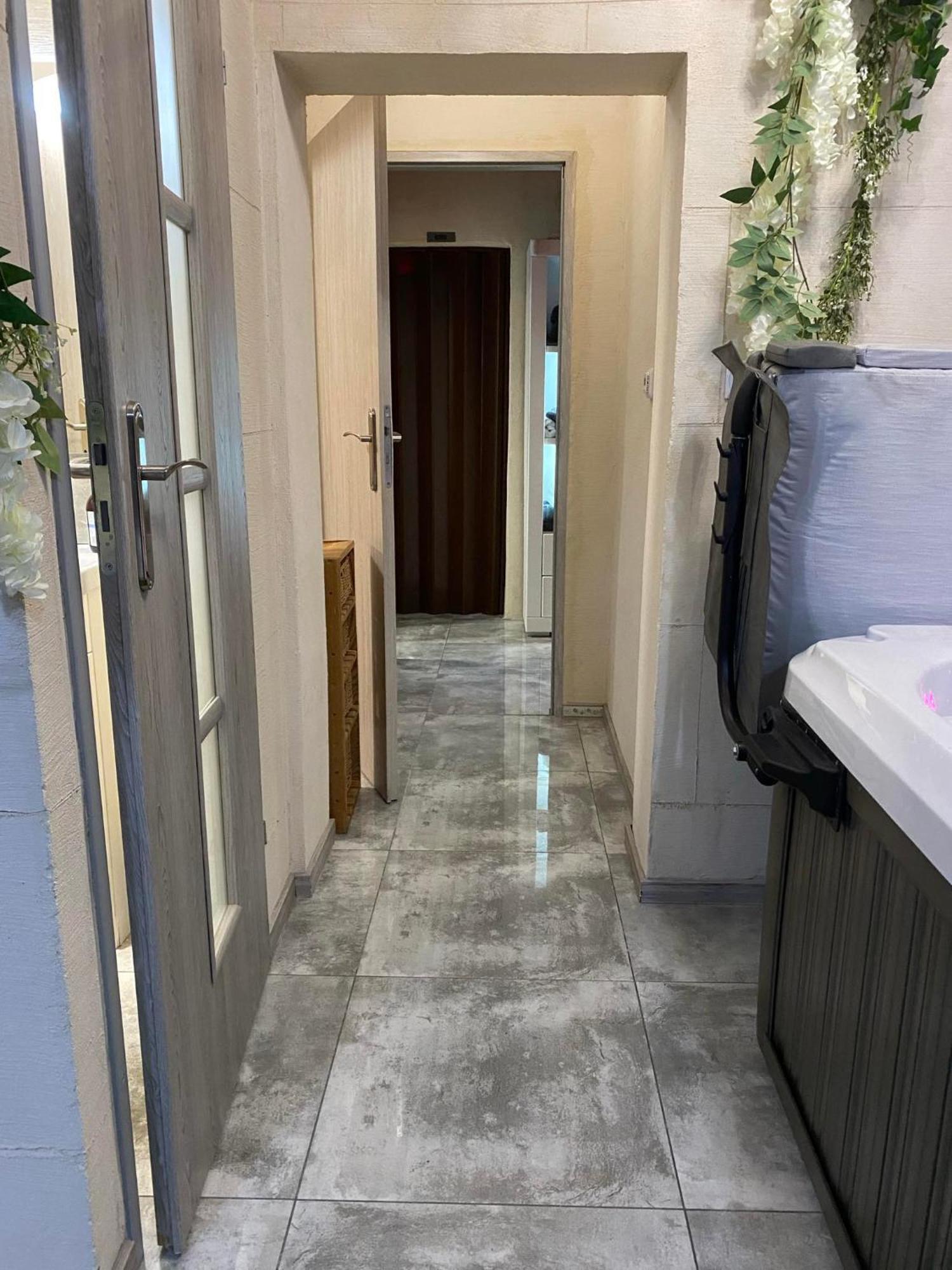 Bm Jacuzzi & Sauna Na Wylacznosc Apartment *
